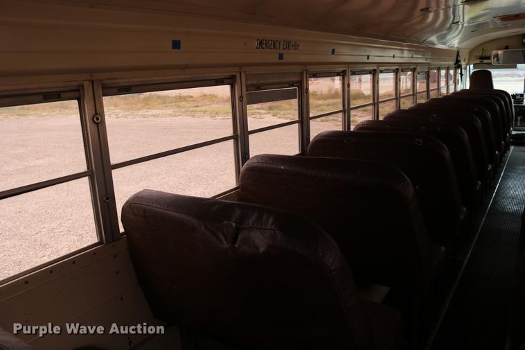 image for item DD0068 1993 Blue Bird TC2000 school bus