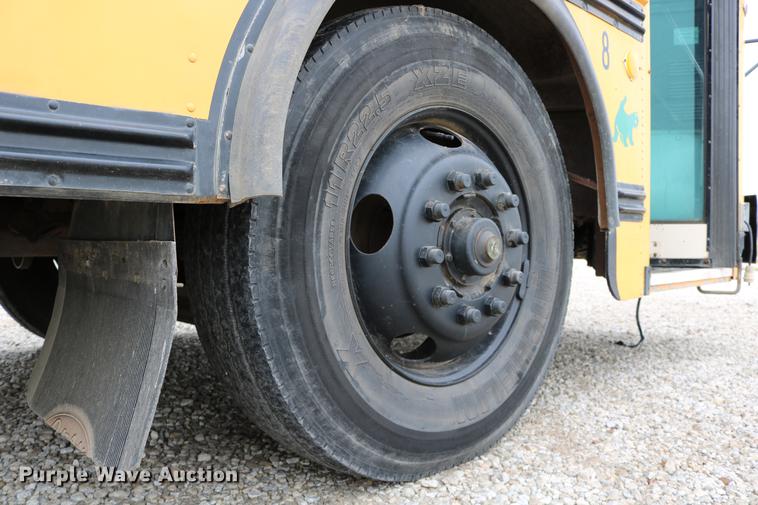 image for item DD0068 1993 Blue Bird TC2000 school bus