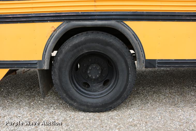 image for item DD0068 1993 Blue Bird TC2000 school bus