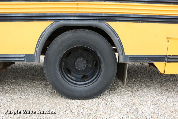 image for item DD0068 1993 Blue Bird TC2000 school bus