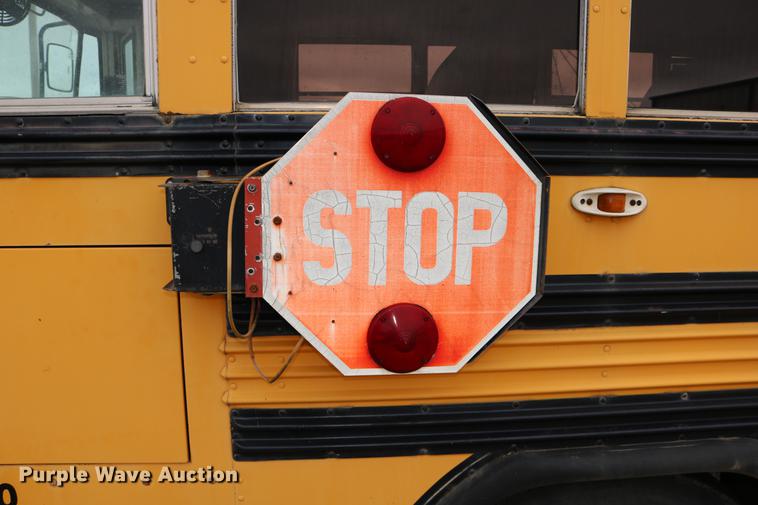 image for item DD0068 1993 Blue Bird TC2000 school bus