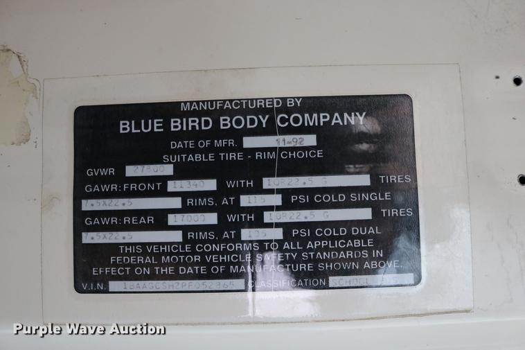 image for item DD0068 1993 Blue Bird TC2000 school bus