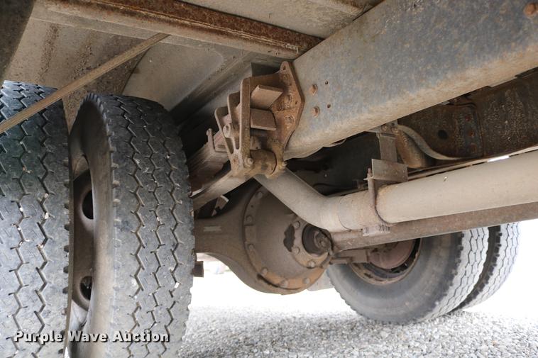 image for item DD0068 1993 Blue Bird TC2000 school bus