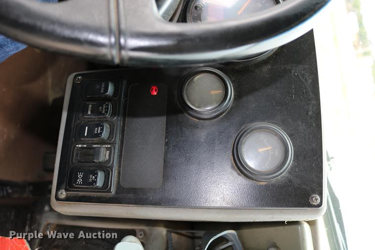 image for item DD0069 2004 Blue Bird Vision school bus