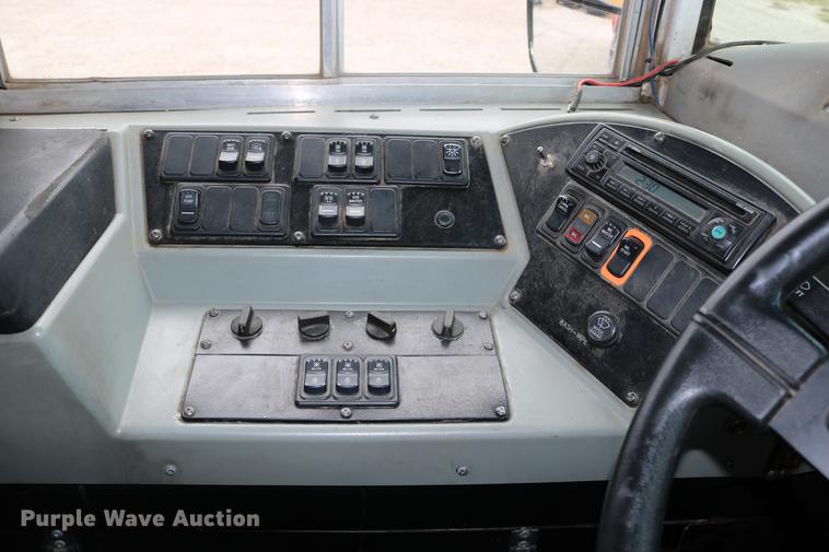 image for item DD0069 2004 Blue Bird Vision school bus