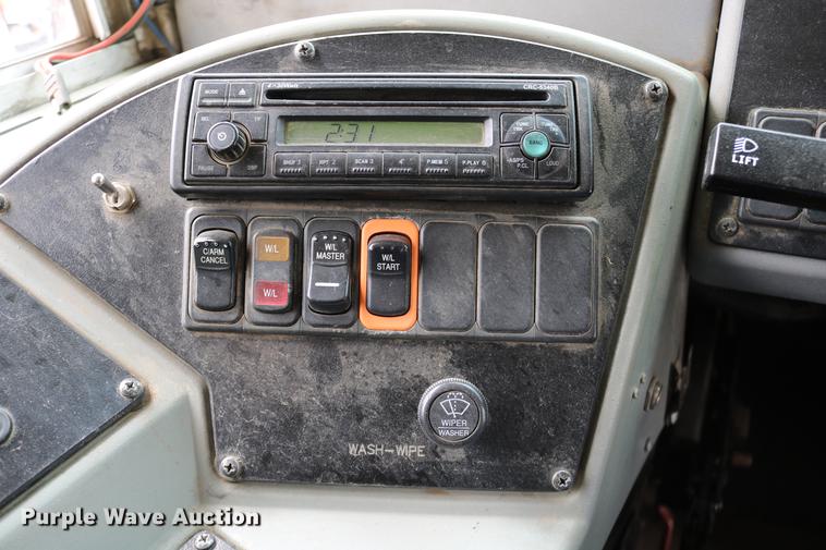 image for item DD0069 2004 Blue Bird Vision school bus