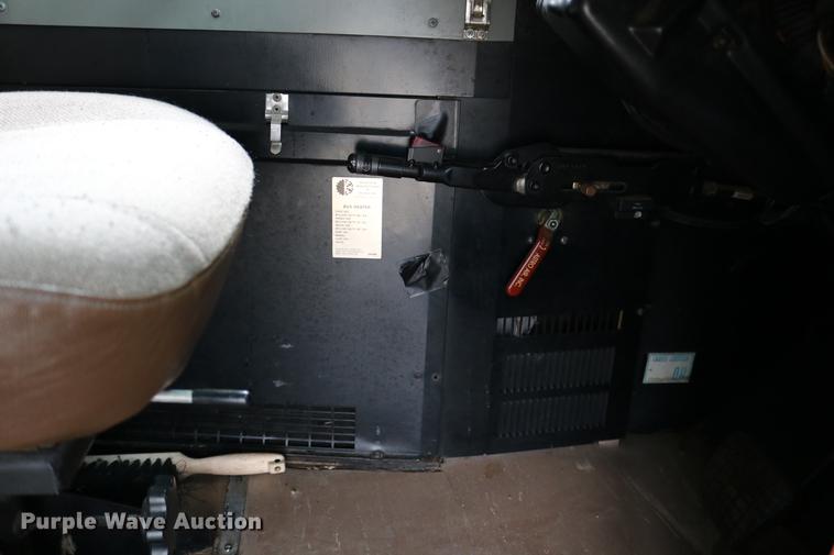 image for item DD0069 2004 Blue Bird Vision school bus