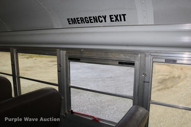 image for item DD0069 2004 Blue Bird Vision school bus