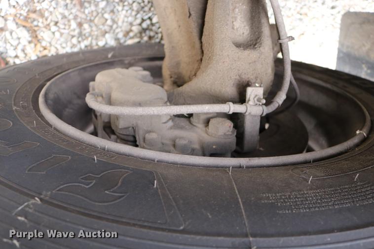 image for item DD0069 2004 Blue Bird Vision school bus