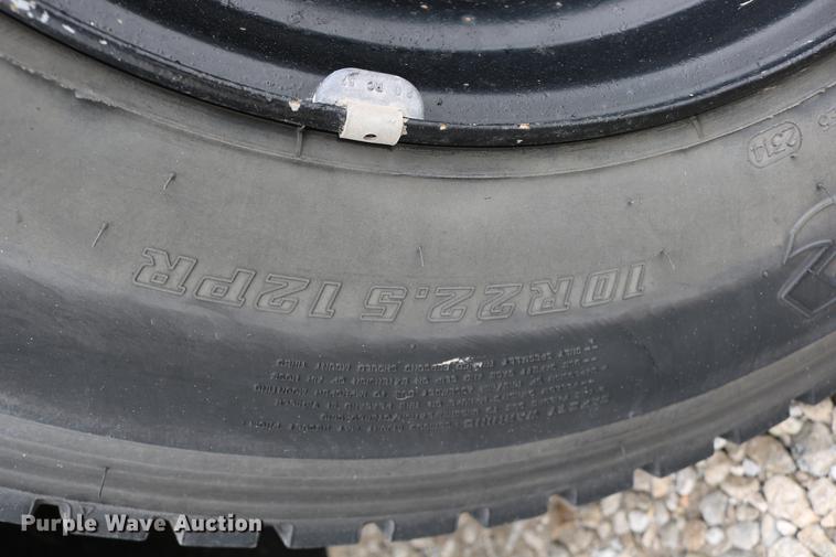 image for item DD0069 2004 Blue Bird Vision school bus