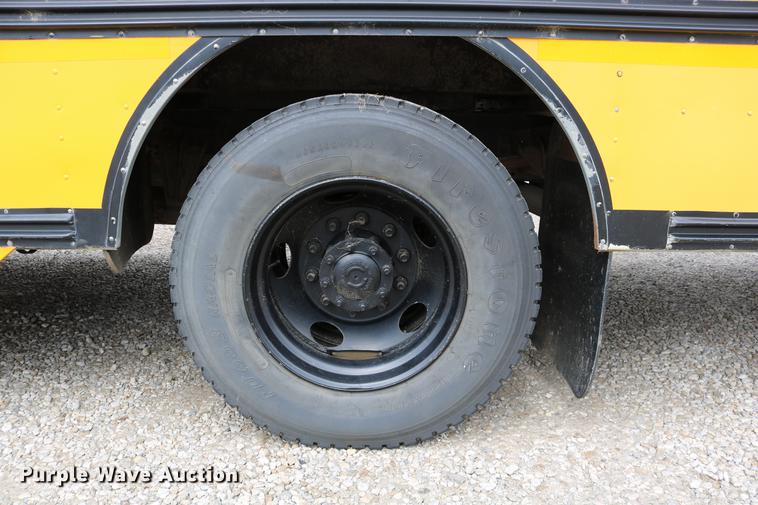 image for item DD0069 2004 Blue Bird Vision school bus