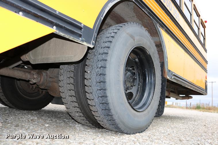 image for item DD0069 2004 Blue Bird Vision school bus