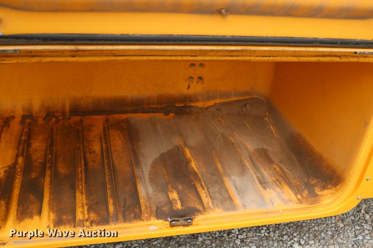 image for item DD0069 2004 Blue Bird Vision school bus