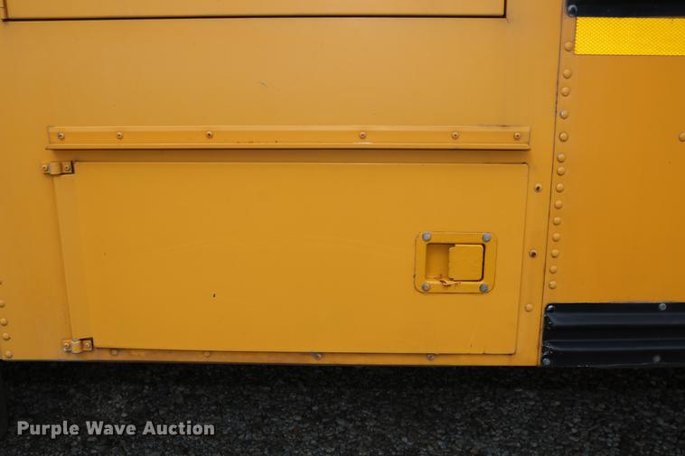 image for item DD0069 2004 Blue Bird Vision school bus