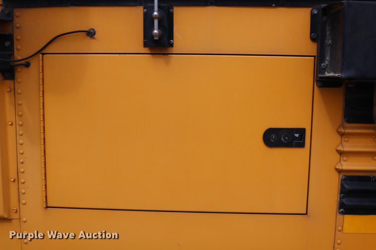 image for item DD0069 2004 Blue Bird Vision school bus