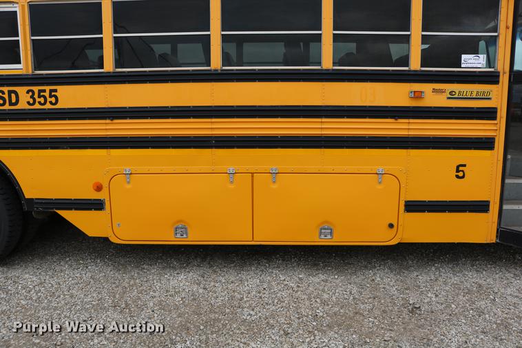 image for item DD0069 2004 Blue Bird Vision school bus