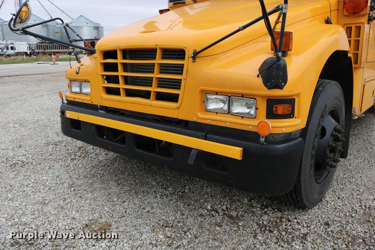 image for item DD0069 2004 Blue Bird Vision school bus