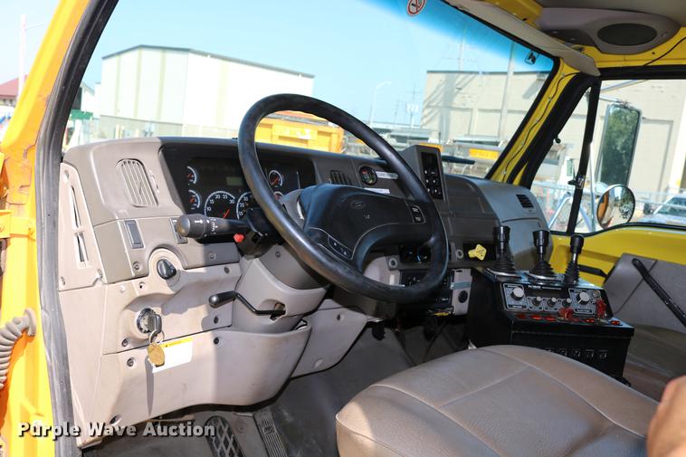 image for item DD0104 2004 Sterling L7500 dump truck