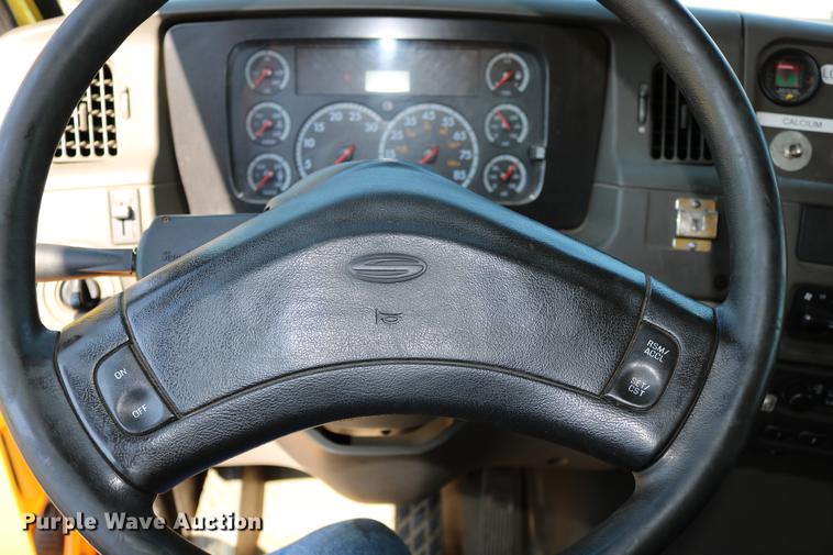 image for item DD0104 2004 Sterling L7500 dump truck