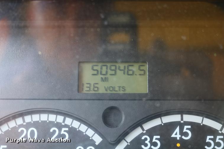 image for item DD0104 2004 Sterling L7500 dump truck