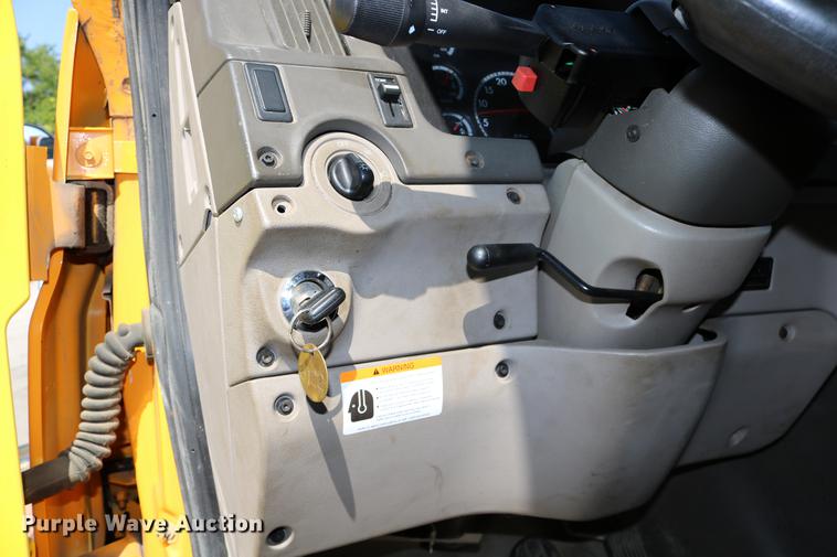 image for item DD0104 2004 Sterling L7500 dump truck