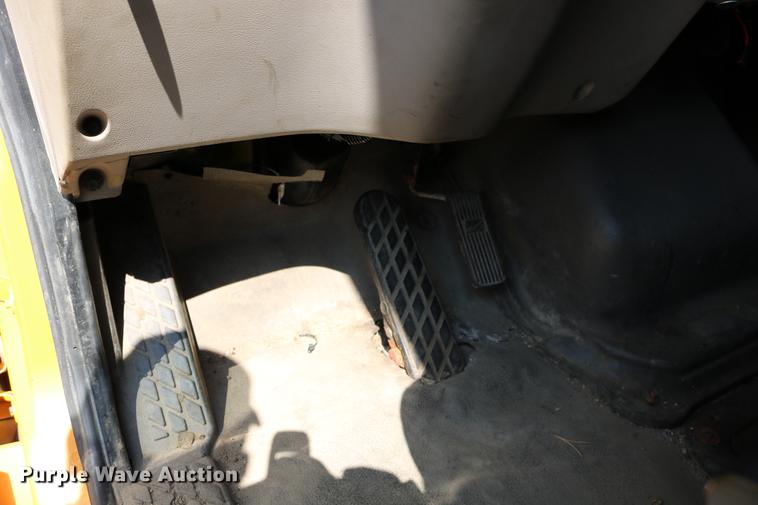 image for item DD0104 2004 Sterling L7500 dump truck