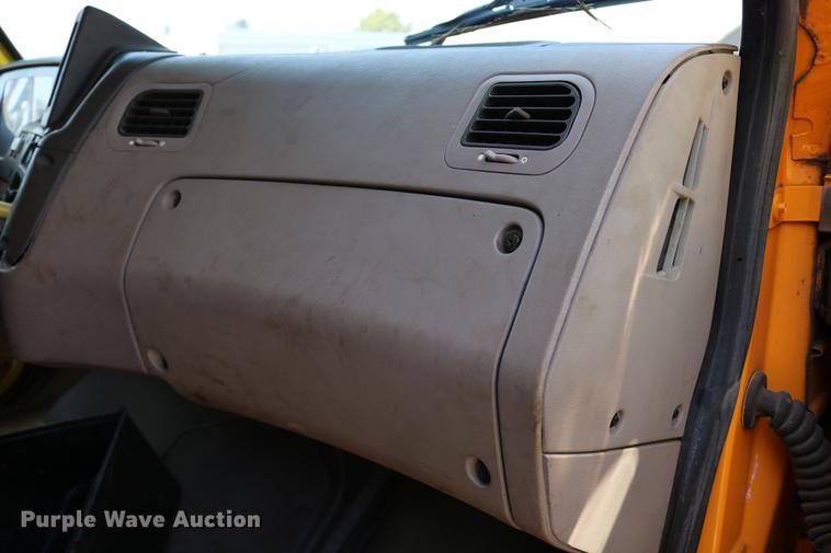 image for item DD0104 2004 Sterling L7500 dump truck