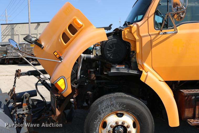 image for item DD0104 2004 Sterling L7500 dump truck
