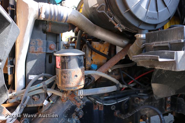 image for item DD0104 2004 Sterling L7500 dump truck