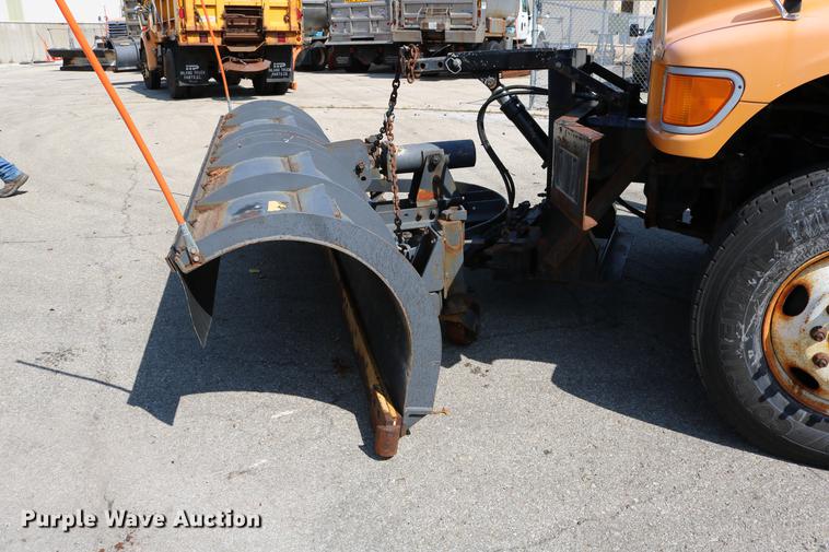 image for item DD0104 2004 Sterling L7500 dump truck