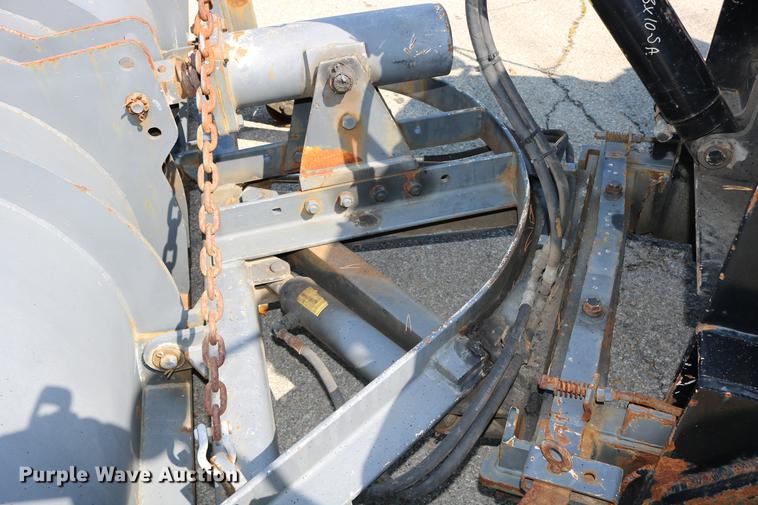 image for item DD0104 2004 Sterling L7500 dump truck