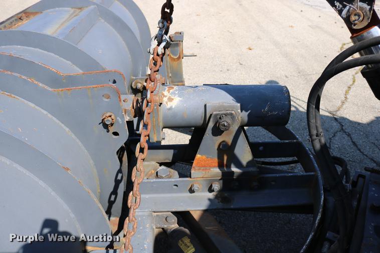 image for item DD0104 2004 Sterling L7500 dump truck