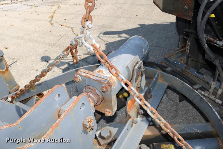 image for item DD0104 2004 Sterling L7500 dump truck