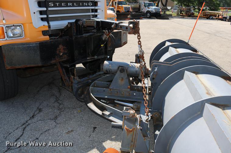 image for item DD0104 2004 Sterling L7500 dump truck