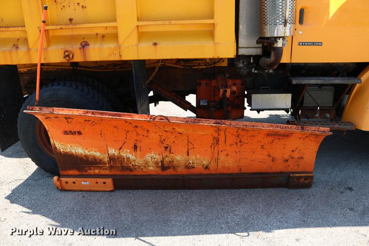 image for item DD0104 2004 Sterling L7500 dump truck