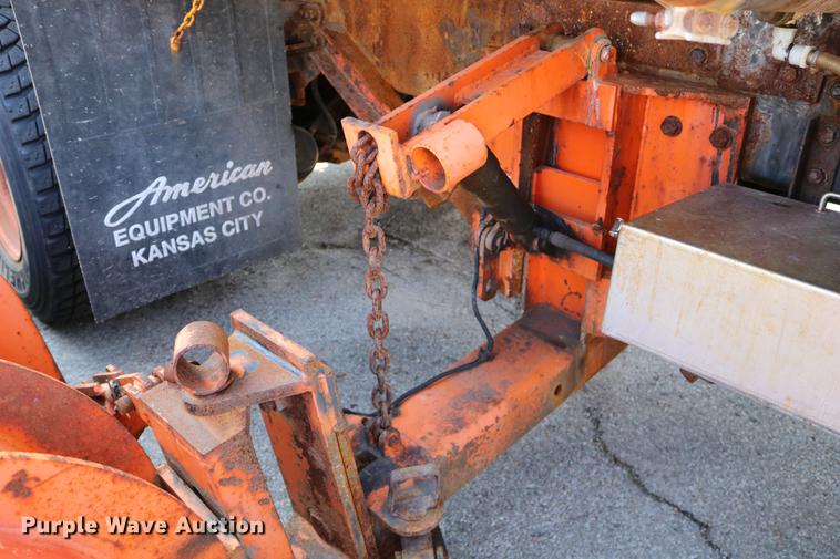 image for item DD0104 2004 Sterling L7500 dump truck