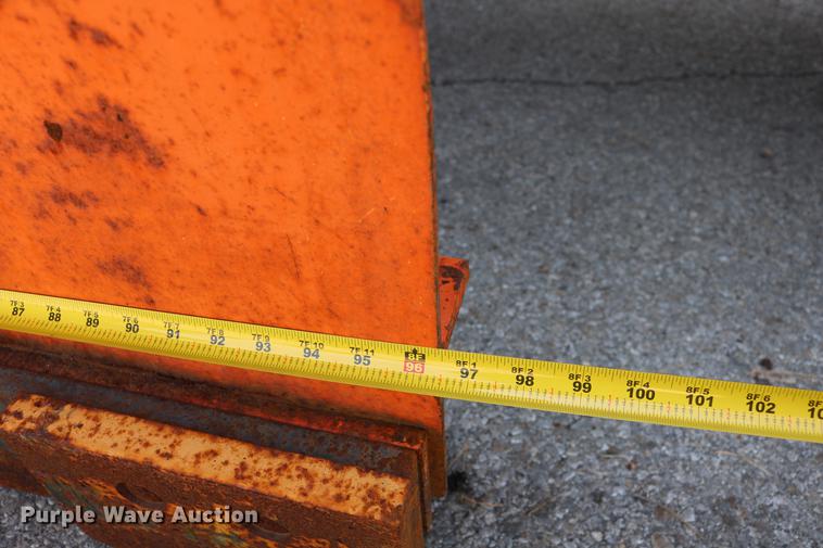 image for item DD0104 2004 Sterling L7500 dump truck