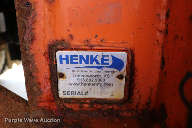 image for item DD0104 2004 Sterling L7500 dump truck