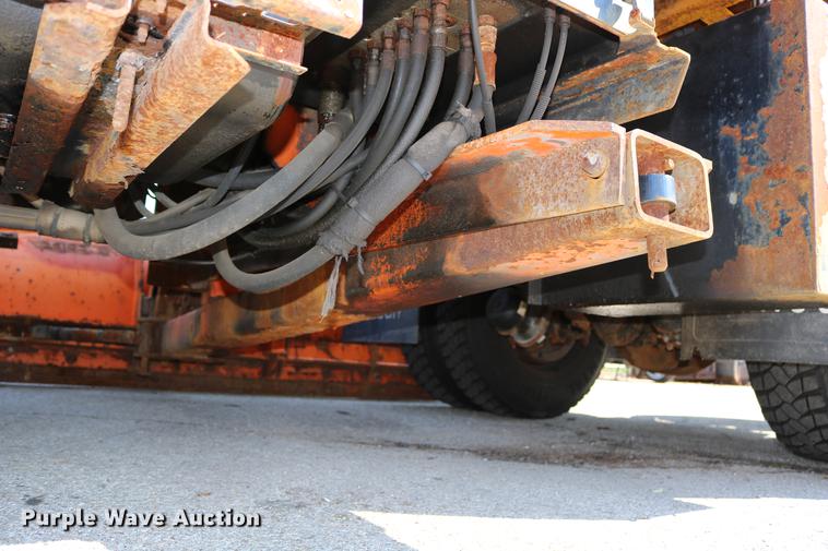 image for item DD0104 2004 Sterling L7500 dump truck