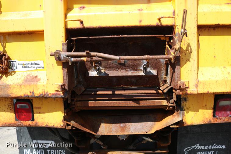 image for item DD0104 2004 Sterling L7500 dump truck