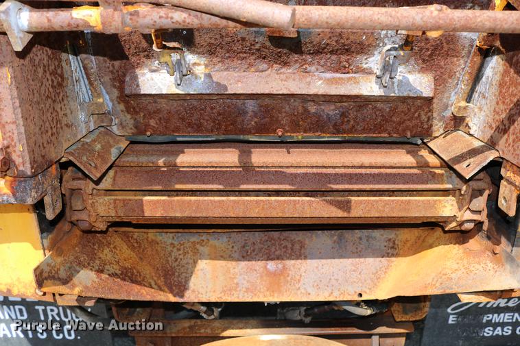 image for item DD0104 2004 Sterling L7500 dump truck