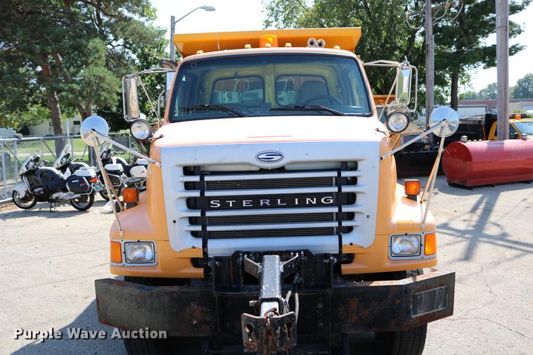 image for item DD0104 2004 Sterling L7500 dump truck