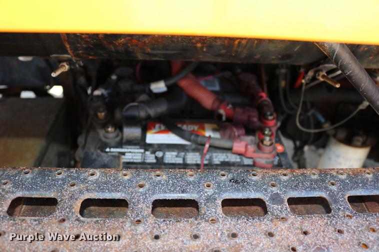 image for item DD0104 2004 Sterling L7500 dump truck