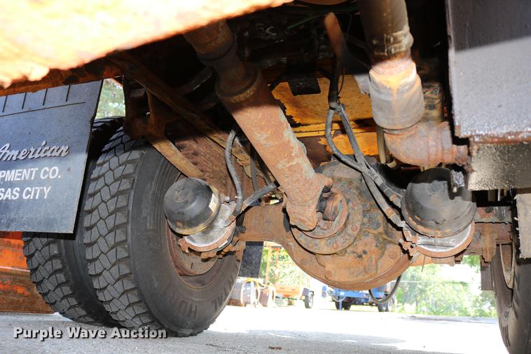 image for item DD0104 2004 Sterling L7500 dump truck