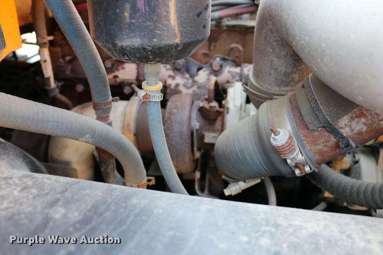 image for item DD0106 2001 Freightliner FL80 dump truck