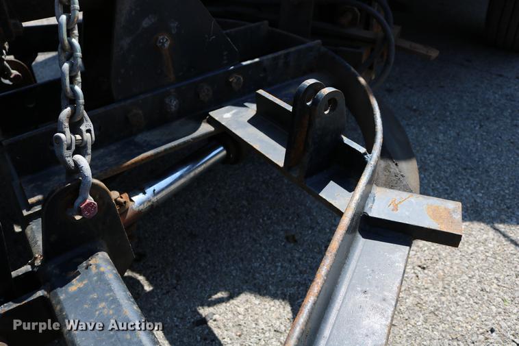 image for item DD0106 2001 Freightliner FL80 dump truck