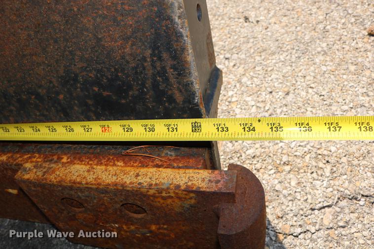 image for item DD0106 2001 Freightliner FL80 dump truck