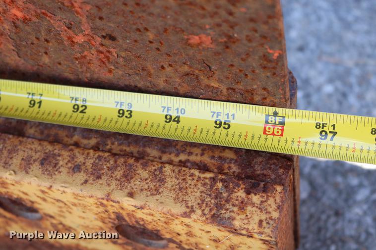 image for item DD0106 2001 Freightliner FL80 dump truck