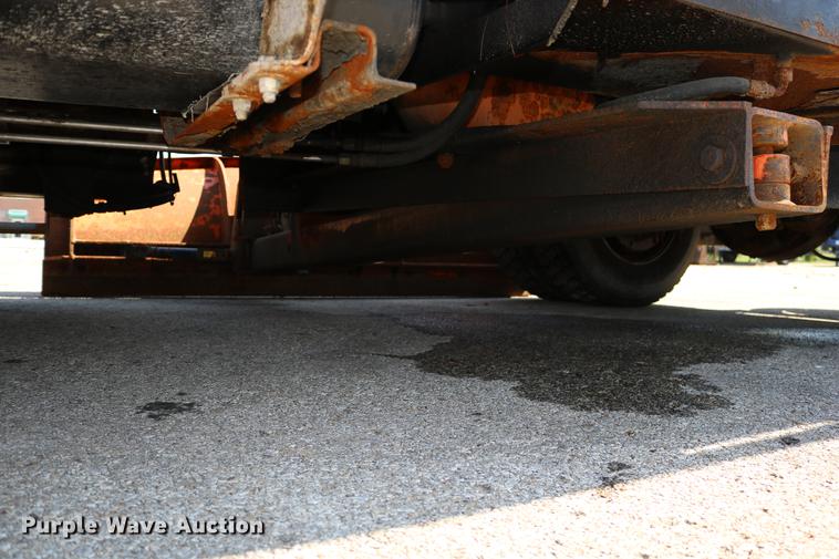 image for item DD0106 2001 Freightliner FL80 dump truck