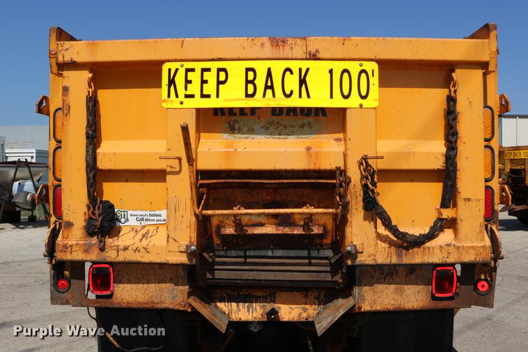 image for item DD0106 2001 Freightliner FL80 dump truck